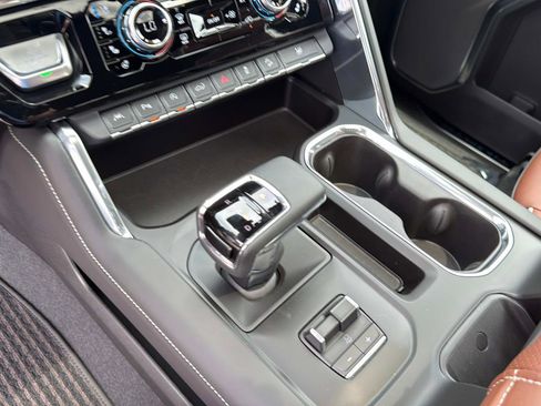 Certified 2024 GMC Sierra 1500 Denali Ultimate image 22