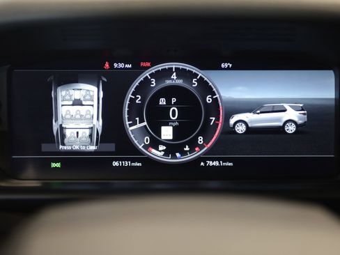 Used 2018 Land Rover Discovery HSE AWD/4WD image 20