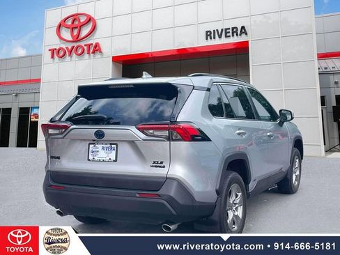 Used 2023 Toyota RAV4 XLE AWD/4WD image 6