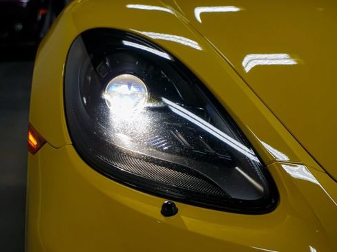 Used 2019 Porsche 718 Cayman RWD image 65