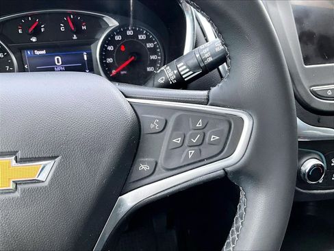 Used 2023 Chevrolet Equinox LT AWD/4WD image 23