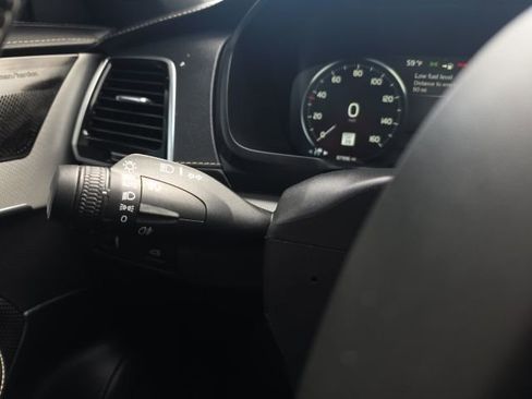 Used 2019 Volvo XC90 T6 R-Design w/ Protection Package AWD/4WD image 14