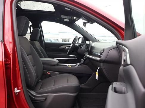 New 2026 Chevrolet Traverse LT w/ Sun and Wheel Package image 40