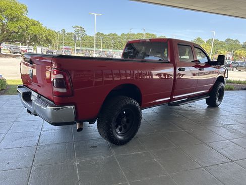 Used 2024 RAM 2500 Tradesman w/ Chrome Appearance Group RWD image 17