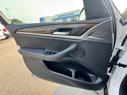 Used 2019 BMW X3 xDrive30i w/ Driving Assistance Package AWD/4WD image 24