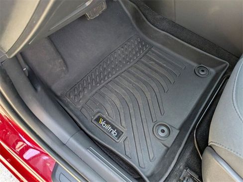 Used 2024 Kia Niro LX image 26