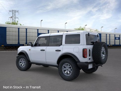 New 2025 Ford Bronco Badlands image 4