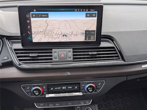 Used 2023 Audi Q5 2.0T Premium Plus w/ Premium Plus Package image 30