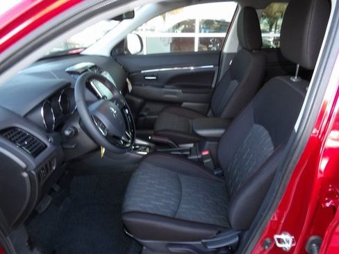 New 2025 Mitsubishi Outlander Sport LE image 15