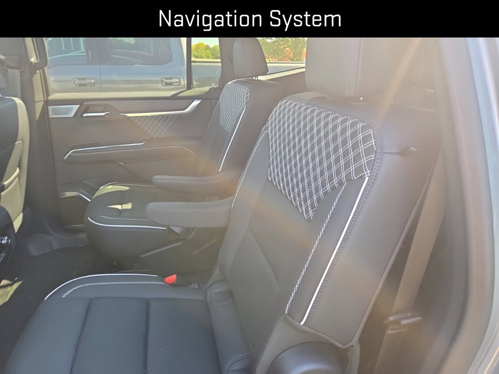 Used 2025 GMC Acadia Denali w/ Super Cruise Package AWD/4WD image 12