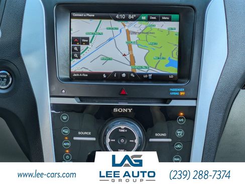 Used 2014 Ford Explorer Limited w/ Equipment Group 301A FWD image 15