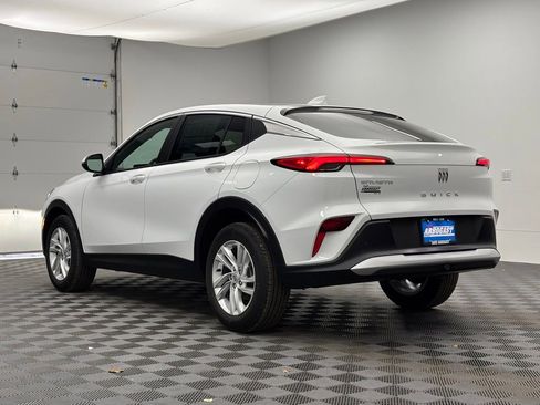 New 2026 Buick Envista Preferred image 8