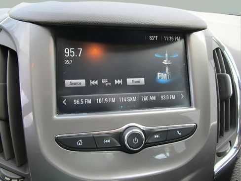 Used 2017 Chevrolet Cruze LT FWD image 12