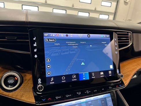 Used 2023 Jeep Grand Wagoneer Series III w/ Rear Seat Video Group 1 image 23