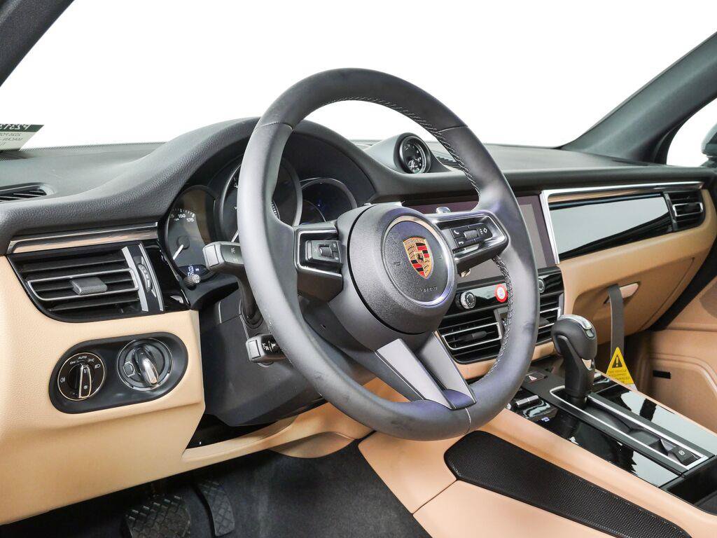 New 2026 Porsche Macan Turbo AWD/4WD image 4