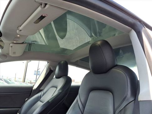 Used 2021 Tesla Model 3 Standard Range Plus RWD image 13