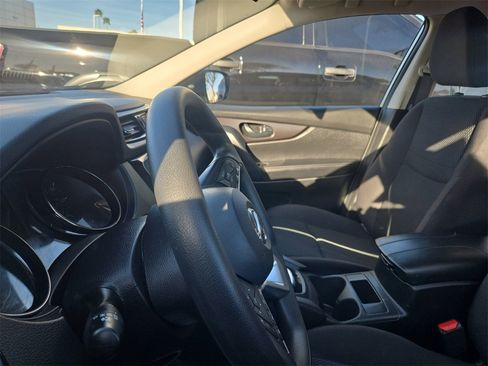 Certified 2021 Nissan Rogue Sport S image 11