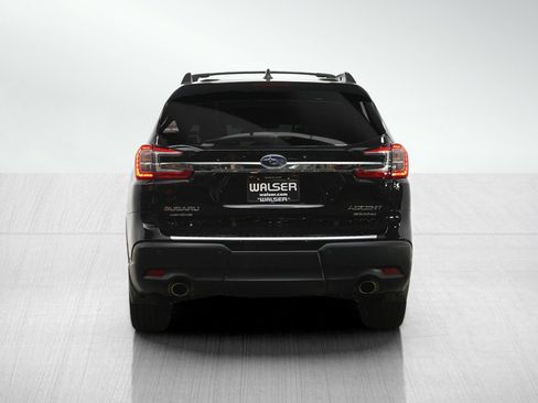 Used 2023 Subaru Ascent Limited w/ Technology Package AWD/4WD image 4
