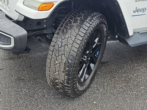 Used 2023 Jeep Wrangler Unlimited Sahara w/ Cold Weather Group image 36