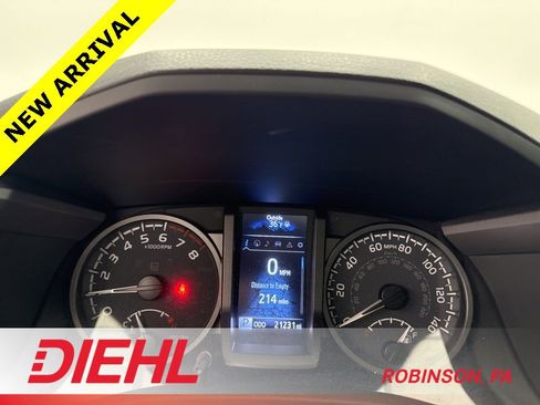 Used 2023 Toyota Tacoma TRD Off-Road image 27