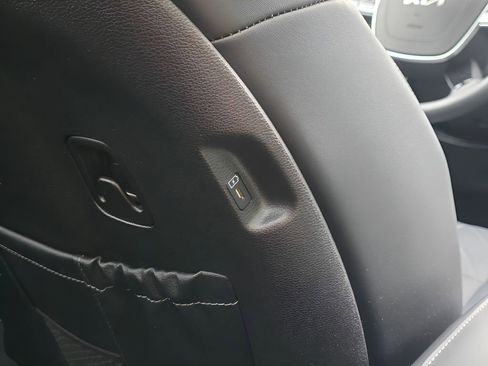 Used 2025 Kia Telluride SX Prestige X-Line AWD/4WD image 12