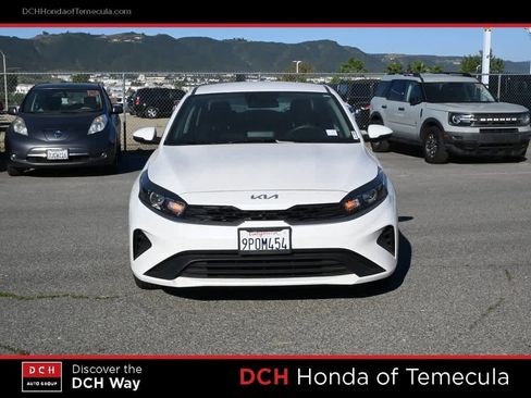 Used 2024 Kia Forte LXS w/ LXS Technology Package image 2