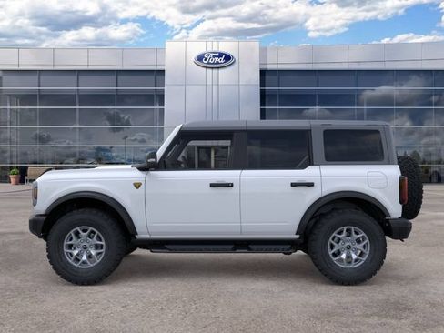 New 2025 Ford Bronco Badlands AWD/4WD image 3