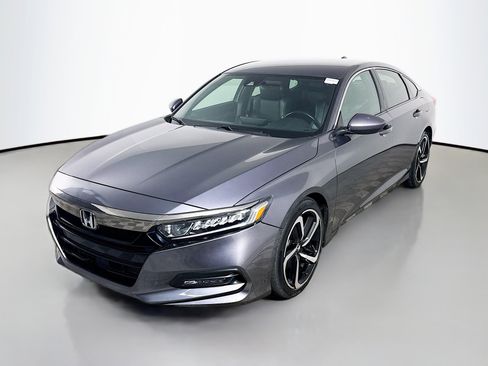 Used 2018 Honda Accord Sport image 4