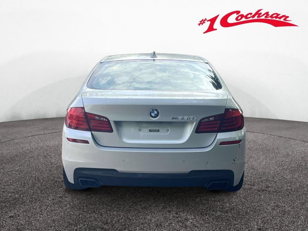 Used 2012 BMW 550i xDrive Sedan AWD/4WD image 8