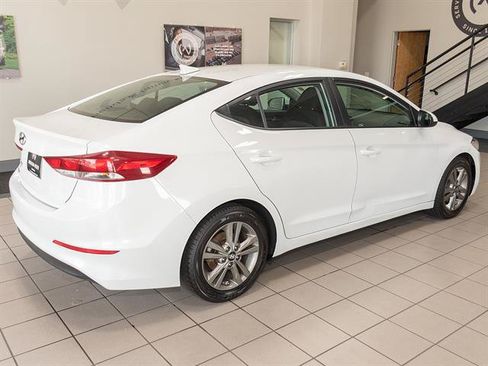 Used 2018 Hyundai Elantra SEL w/ Cargo Package FWD image 18