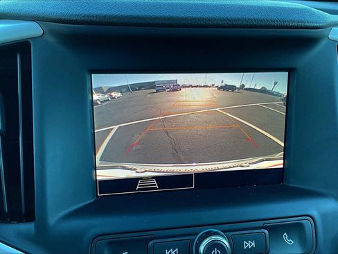 Used 2024 GMC Terrain SLE image 21