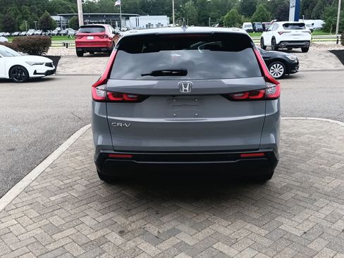 Used 2024 Honda CR-V EX-L image 4