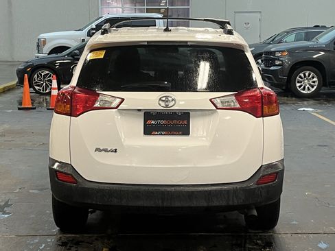 Used 2015 Toyota RAV4 XLE FWD image 7