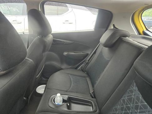 Used 2022 Chevrolet Spark LT FWD image 7