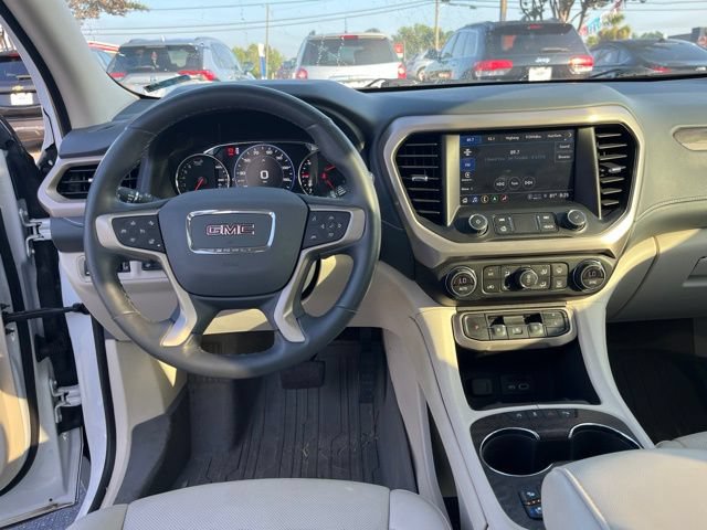 Used 2023 GMC Acadia Denali w/ Denali Ultimate Package FWD image 17
