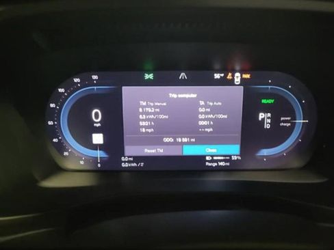 Used 2023 Volvo C40 P8 Recharge Ultimate image 6