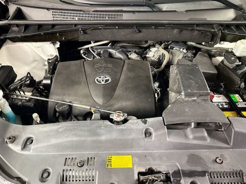 Used 2019 Toyota Highlander Limited image 20