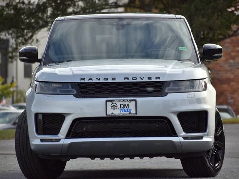 Used 2018 Land Rover Range Rover Sport HSE Dynamic image 3