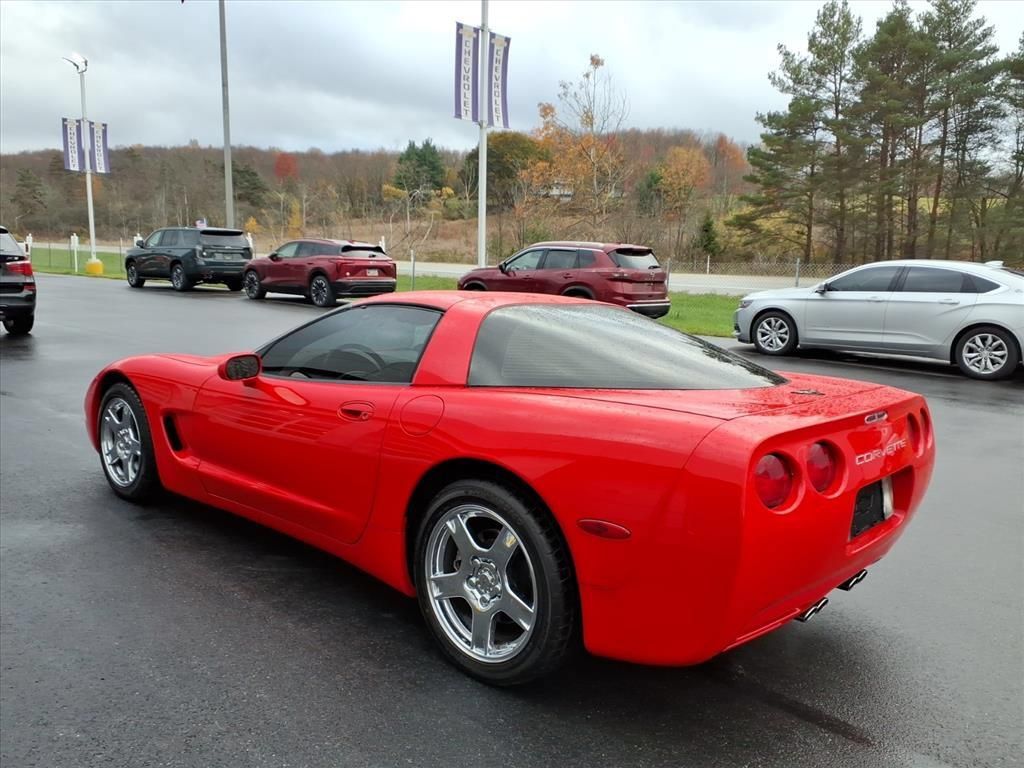 Used 1997 Chevrolet Corvette Coupe RWD image 5