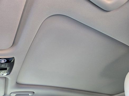 New 2026 Kia Sorento S w/ S Panoramic Sunroof Package FWD image 38