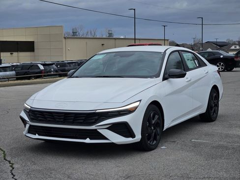 New 2026 Hyundai Elantra Sport FWD image 3
