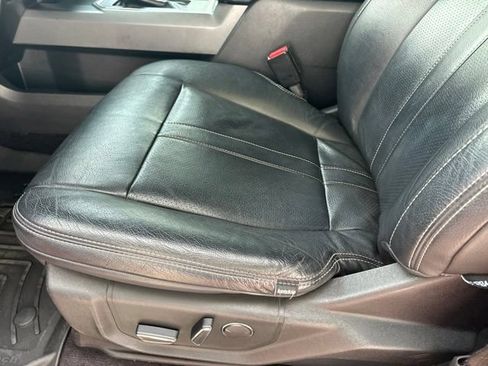 Used 2017 Ford F150 XLT w/ Equipment Group 302A Luxury AWD/4WD image 11