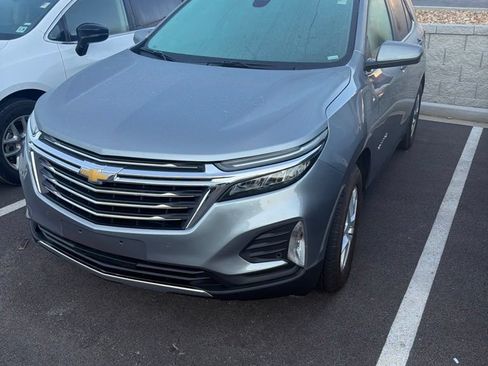 Used 2024 Chevrolet Equinox LT AWD/4WD image 1