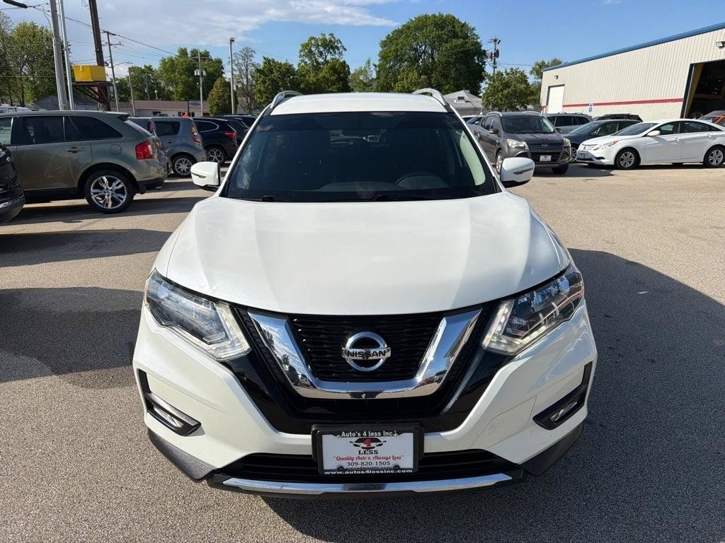 Used 2017 Nissan Rogue SV FWD image 3