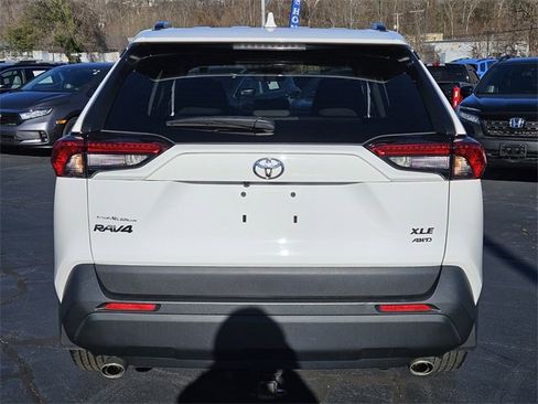 Used 2024 Toyota RAV4 XLE image 6