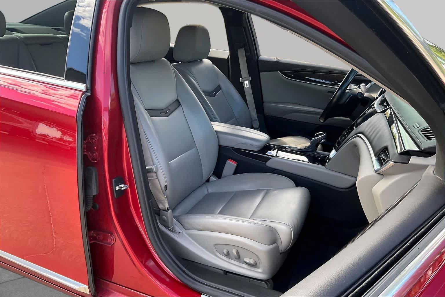 Used 2015 Cadillac XTS Luxury w/ Driver Awareness Package FWD image 9