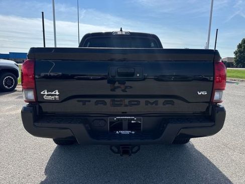 Used 2023 Toyota Tacoma SR AWD/4WD image 5