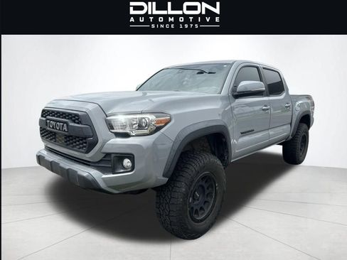 Used 2019 Toyota Tacoma TRD Off-Road AWD/4WD image 1