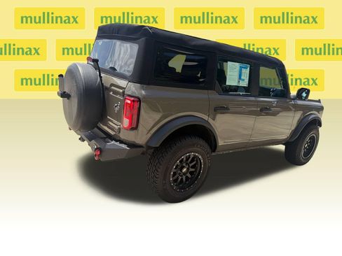 Used 2025 Ford Bronco 4-Door AWD/4WD image 4