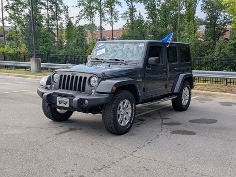 Used 2018 Jeep Wrangler Unlimited Sport AWD/4WD image 8